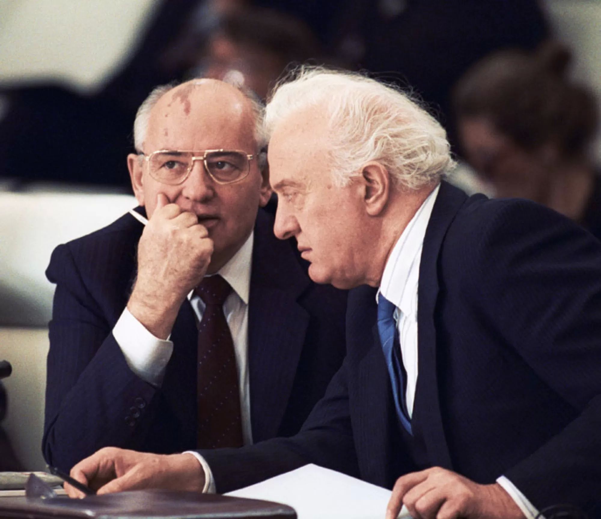 Министр иностранных дел ссср в годы. Шеварднадзе и Горбачев. Шеварднадзе министр иностранных дел СССР.