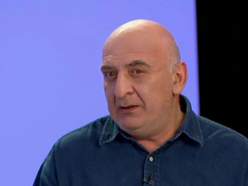 მალხაზ თოფურია
