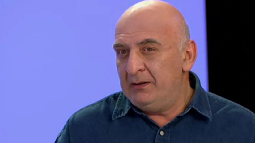 მალხაზ თოფურია