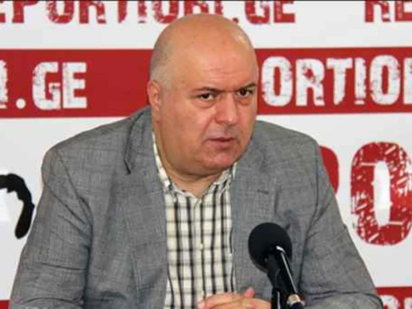 აკაკი ასათიანი