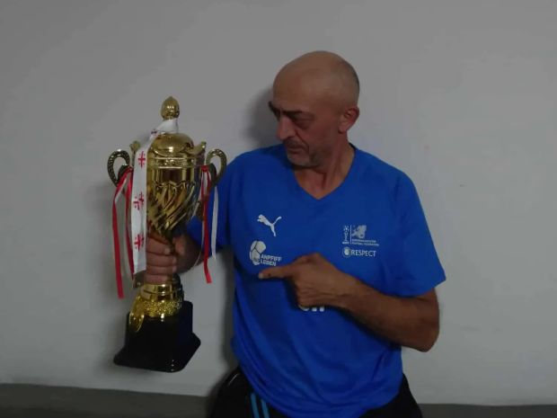 გიორგი ხვედელიძე