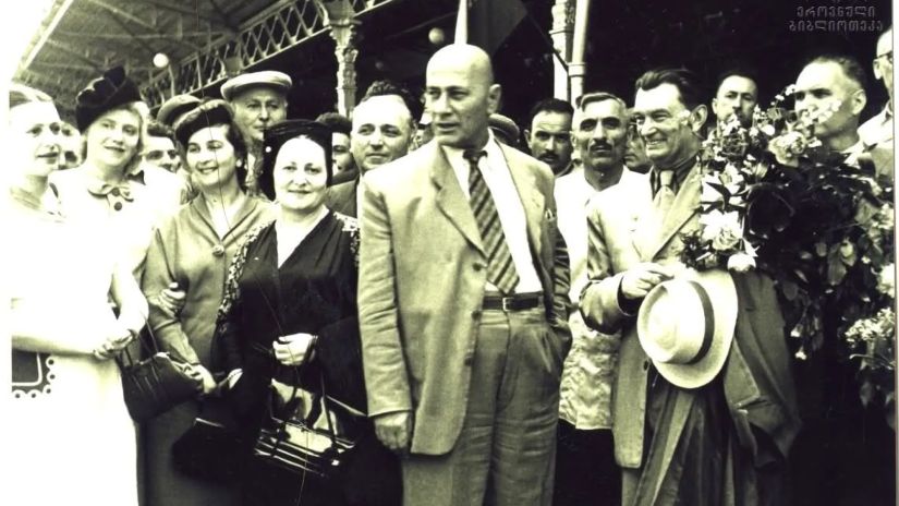 აკაკი ხორავა