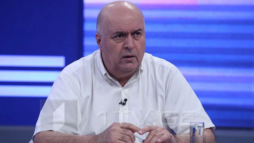 აკაკი ასათიანი